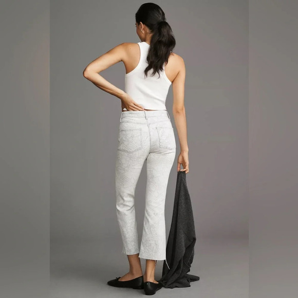 Anthropology The Yaya Mid-Rise Crop Flare Jeans by Pilcro - Picture 4 of 5